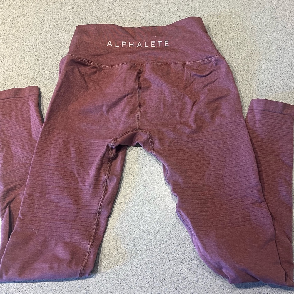 Alphalete leggings